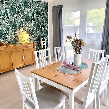 Schoene Mitten Im Pfaelzerwaldgebiet