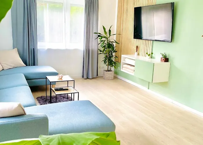 Schoene Mitten Im Pfaelzerwaldgebiet *